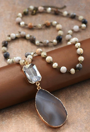 Stone Bead Necklace with Agate Pendant